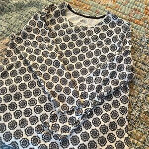 Croft & Barrow Black and White Classic Tee